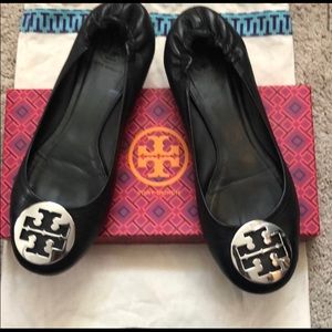 Tory Burch black reva flats